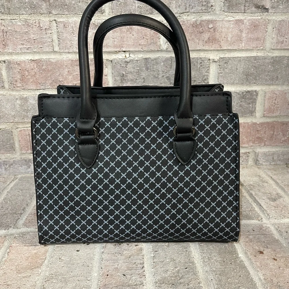 Elegant Black/Blue Patterned Handbag Set - Picture 3 of 17